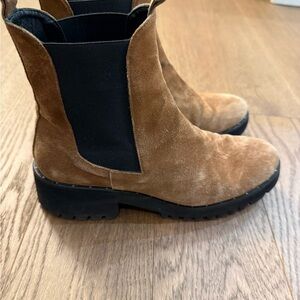 Freda Salvador Brooke Water resistent Tan Suede Ankle Boots